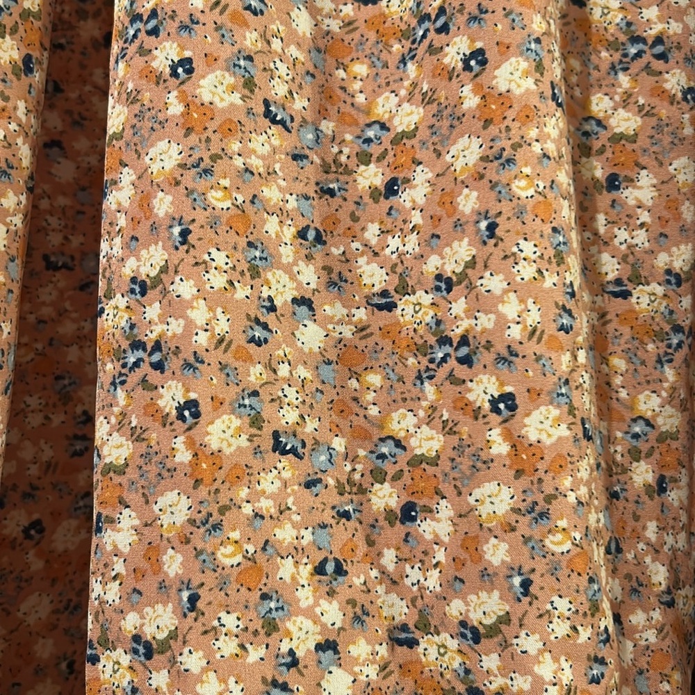 Floral Print Dress in Peach - Picture 5 of 5